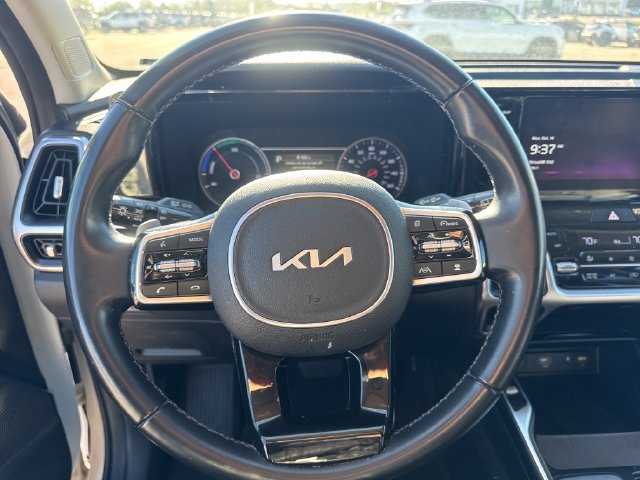 Used 2022 Kia Sorento EX AWD/4WD image 17