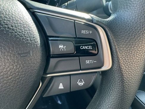 Used 2022 Honda Accord LX image 19