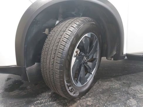 Certified 2025 Nissan Rogue SV AWD/4WD image 33
