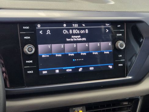 Used 2022 Volkswagen Taos SE image 19