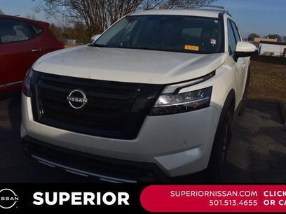 Used 2024 Nissan Pathfinder SL w/ Black Appearance Package