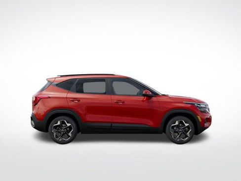 New 2026 Kia Seltos S FWD image 7