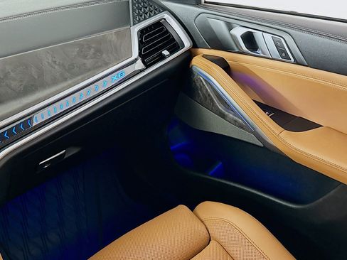 Used 2024 BMW X6 xDrive40i w/ Premium Package image 22