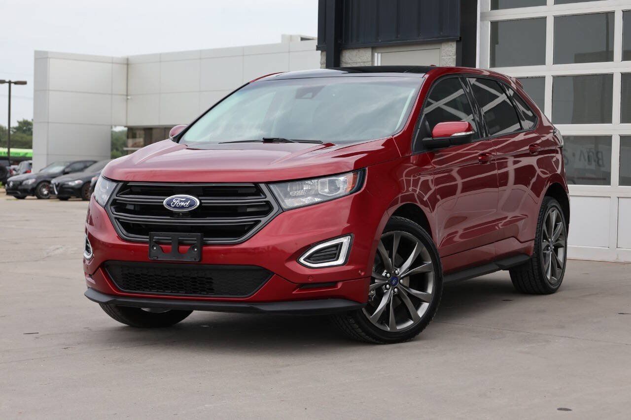 Used 2016 Ford Edge Sport w/ Equipment Group 401A AWD/4WD image 3