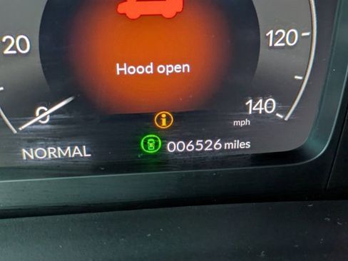 Used 2025 Honda Pilot Elite image 32