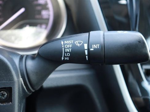 Used 2023 Toyota Camry SE FWD image 21