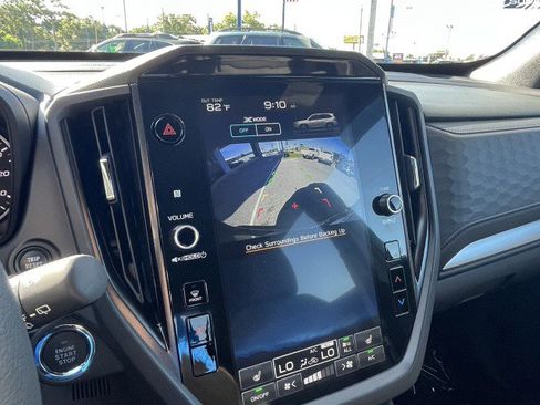 Used 2025 Subaru Forester Premium image 19