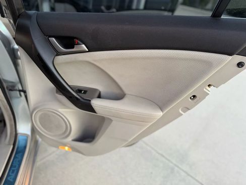 Used 2010 Acura TSX Sedan image 30