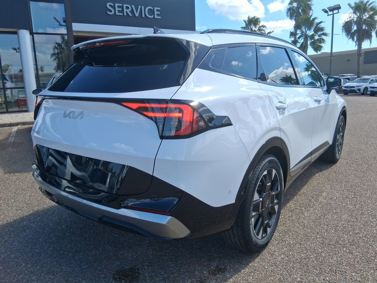 New 2026 Kia Sportage SX FWD image 4