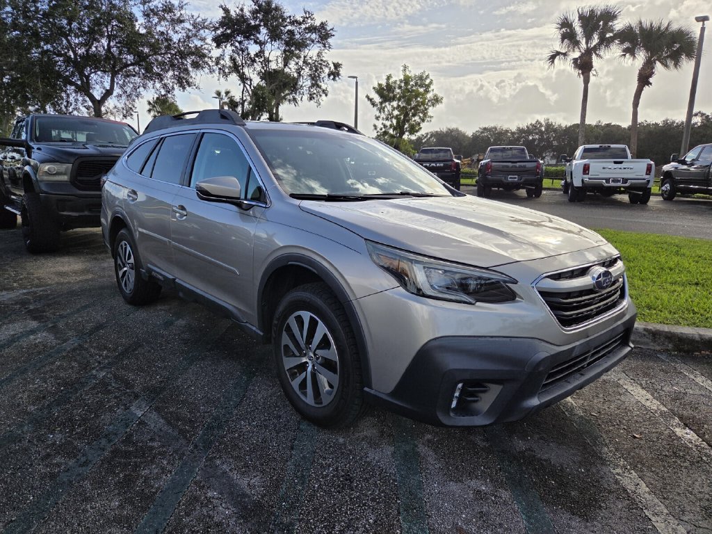 Used 2020 Subaru Outback Premium w/ Popular Package #1 AWD/4WD image 2