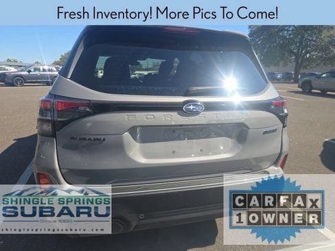 Used 2025 Subaru Forester Touring AWD/4WD image 3