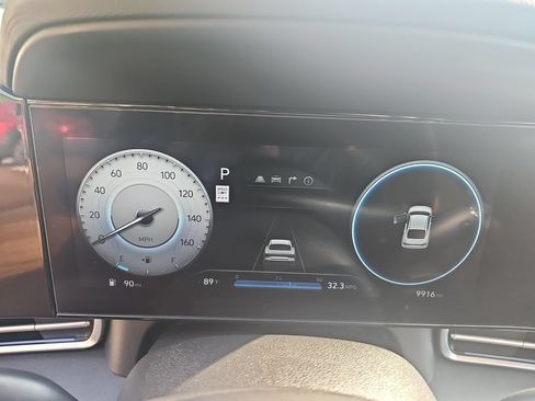 Certified 2025 Hyundai Elantra SEL FWD image 19