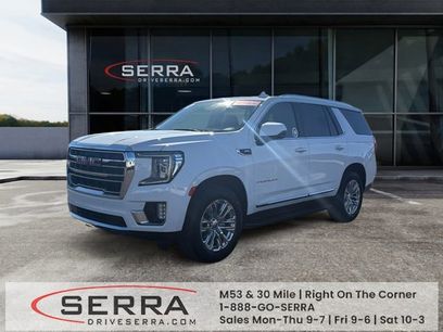 Used 2024 GMC Yukon SLT w/ SLT Luxury Package
