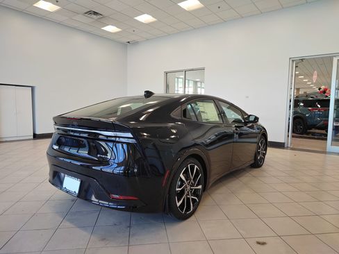 New 2026 Toyota Prius Plug-In Hybrid image 3