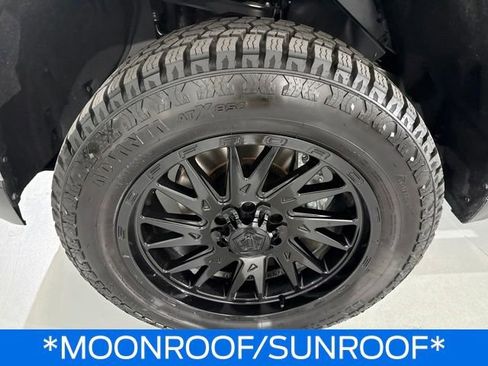 Used 2024 Toyota Tundra Limited AWD/4WD image 5