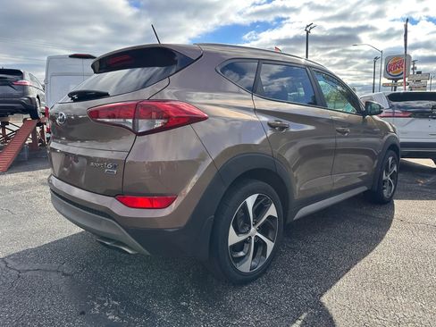 Used 2017 Hyundai Tucson Sport w/ Cargo Package image 5
