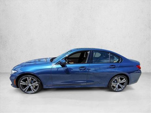 Used 2023 BMW 330i xDrive Sedan w/ Premium Package AWD/4WD image 9