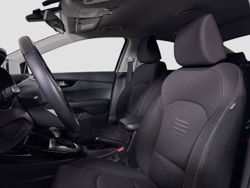 Used 2019 Kia Forte S image 20