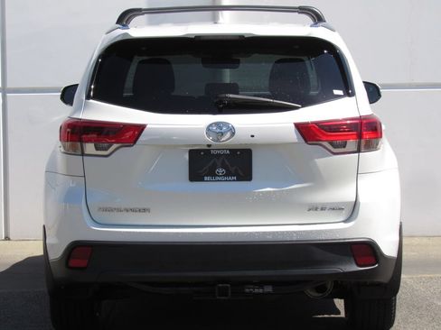 Certified 2019 Toyota Highlander XLE AWD/4WD image 7