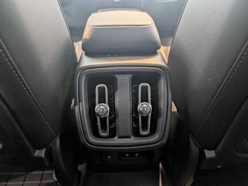 Used 2026 Volvo XC40 B5 Core w/ Climate Package image 26