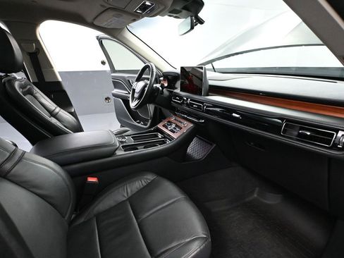Used 2023 Lincoln Aviator Reserve image 52