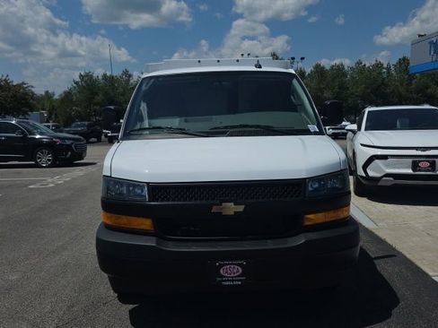 New 2025 Chevrolet Express 3500 w/ Power Convenience Package RWD image 7