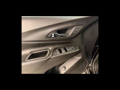 Used 2019 Chevrolet Equinox LT w/ Driver Convenience Package image 12