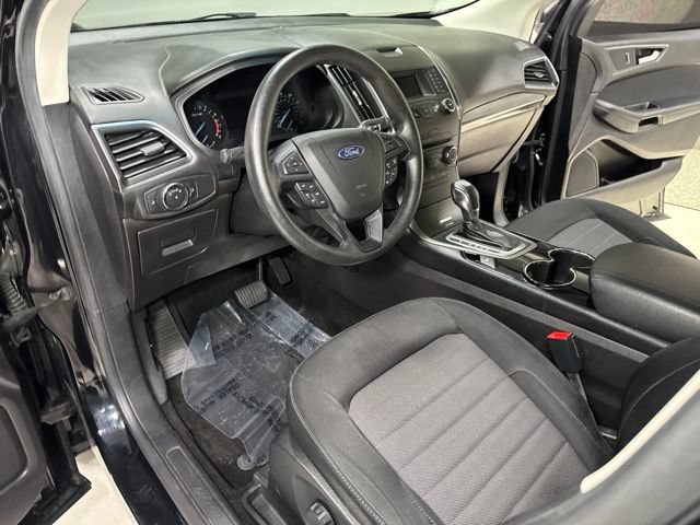 Used 2017 Ford Edge SE AWD/4WD image 10