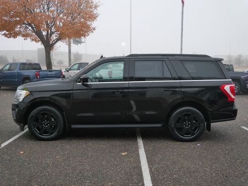 Used 2021 Ford Expedition XLT w/ Black Accent Package image 6