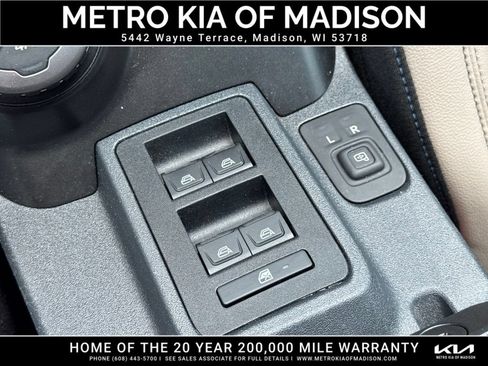 Used 2022 Ford Bronco Wildtrak AWD/4WD image 29