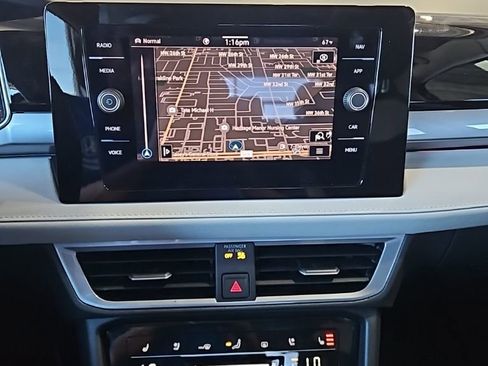 New 2026 Volkswagen Taos SEL image 32