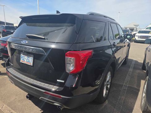 Used 2020 Ford Explorer Limited RWD image 4