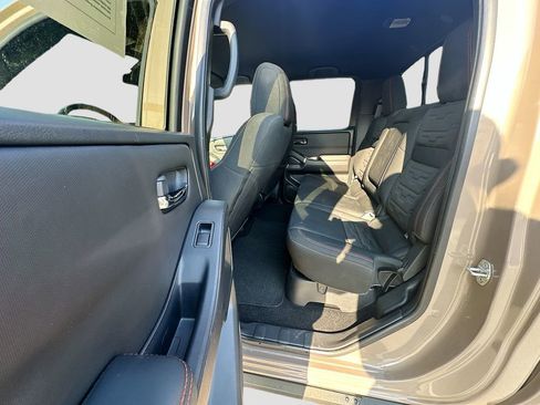 Used 2023 Nissan Frontier Pro-X w/ Tow Package RWD image 26