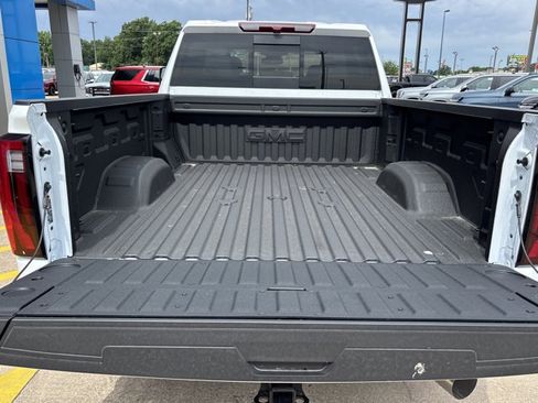 New 2026 GMC Sierra 2500 SLT w/ SLT Premium Package AWD/4WD image 31
