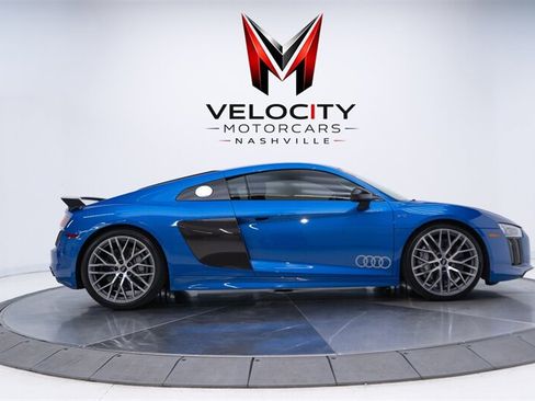 Used 2017 Audi R8 V10 plus AWD/4WD image 5