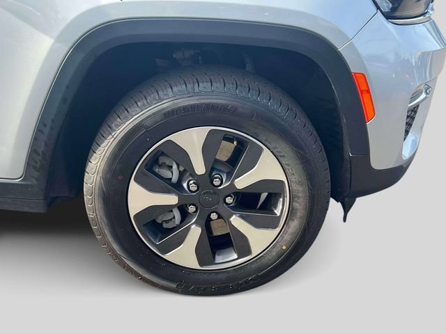 Used 2024 Jeep Grand Cherokee Limited 4xe AWD/4WD image 11