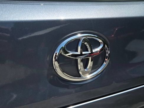 Used 2024 Toyota Corolla Cross L FWD image 16