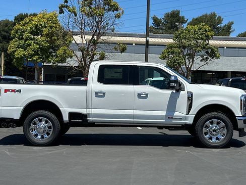 New 2026 Ford F250 King Ranch w/ Chrome Package AWD/4WD image 3