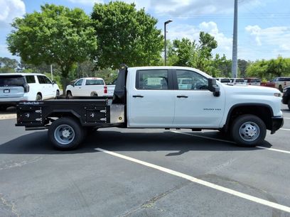 New 2026 Chevrolet Silverado 3500 W/T