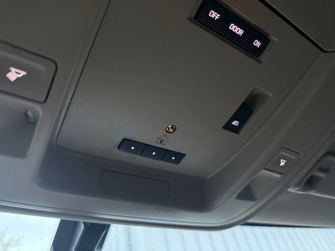 Used 2016 GMC Sierra 2500 SLT w/ Duramax Plus Package image 17