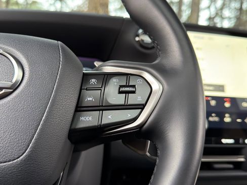 Used 2024 Lexus GX 550 image 26