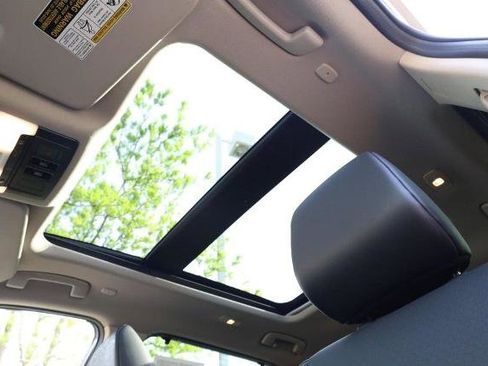 Certified 2024 Nissan Rogue SV w/ SV Premium Package image 9