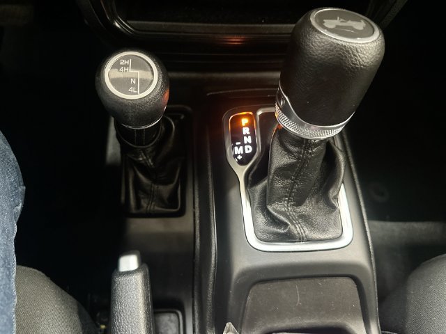 Used 2023 Jeep Wrangler Unlimited Sport AWD/4WD image 29