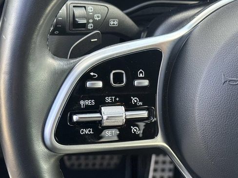 Used 2022 Mercedes-Benz GLC 300 4MATIC w/ AMG Line image 22