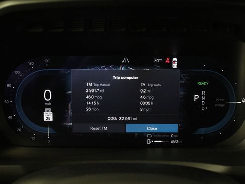 Used 2024 Volvo XC90 T8 Plus w/ Protection Package Premier image 12