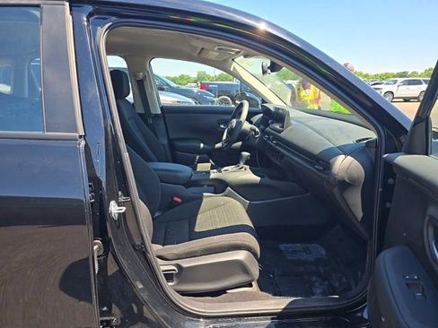 Used 2025 Honda HR-V LX image 9