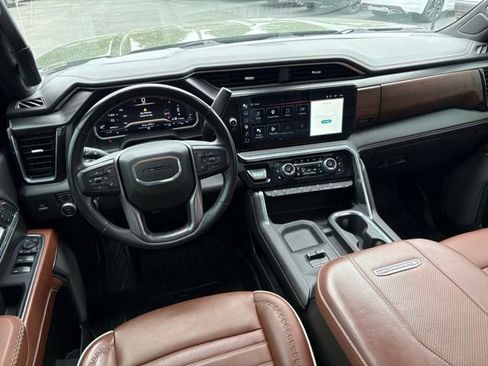 Used 2024 GMC Sierra 2500 Denali Ultimate w/ Max Trailering Package AWD/4WD image 21