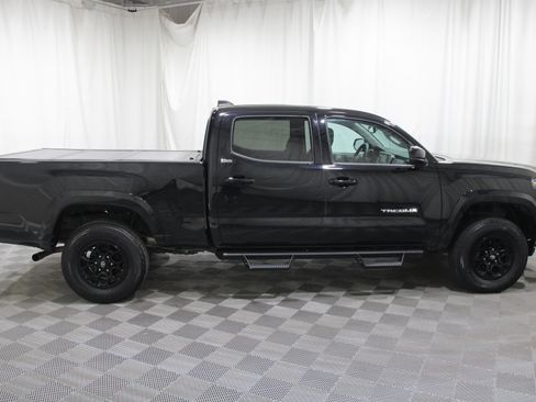 Used 2021 Toyota Tacoma SR5 AWD/4WD image 29