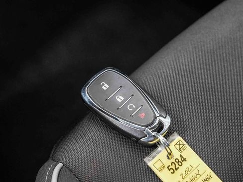 Used 2021 Chevrolet TrailBlazer LT w/ Convenience Package FWD image 26