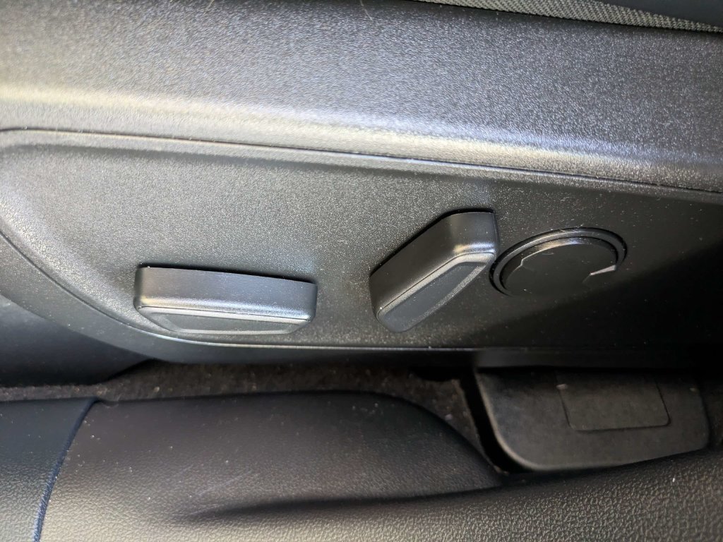 Used 2023 Ford Escape ST-Line w/ Equipment Group 301A FWD image 21